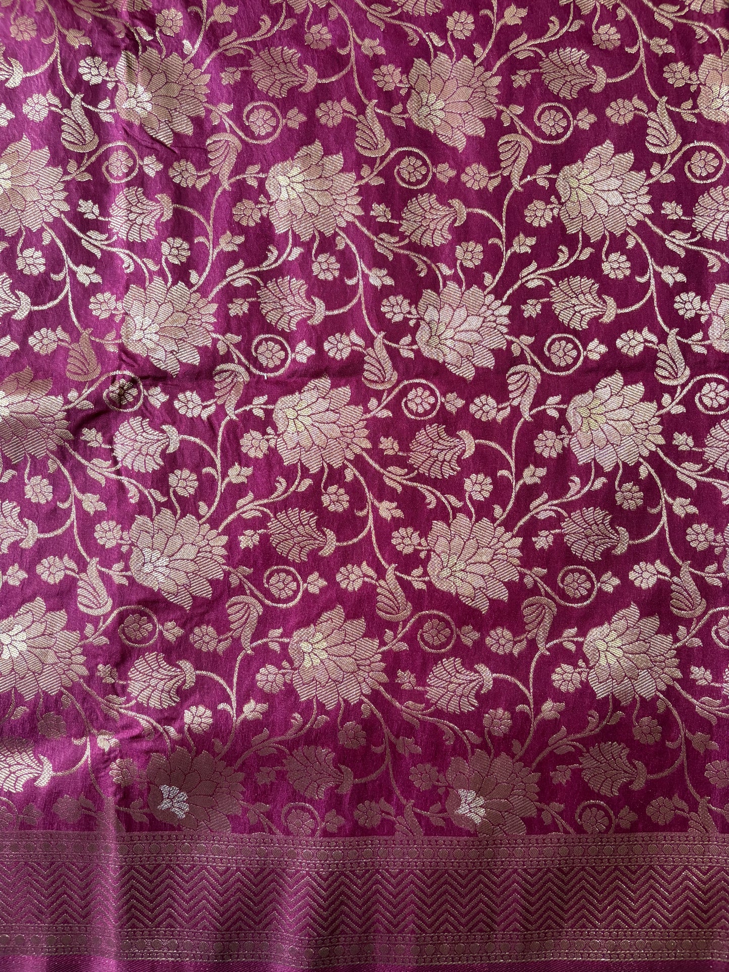 TANVI -(Maroon) Floral Raw Silk Saree