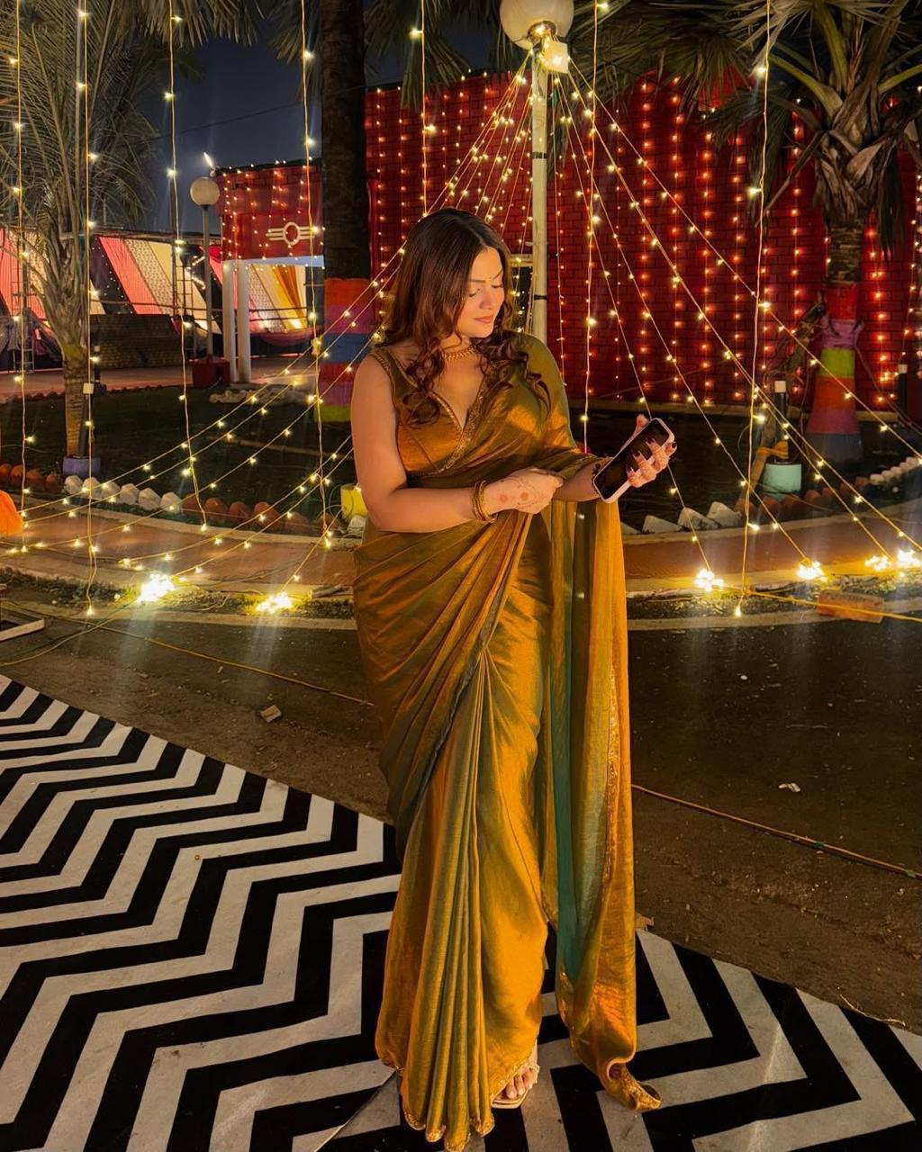 SAANJH - Crunchy Organza Designer Saree