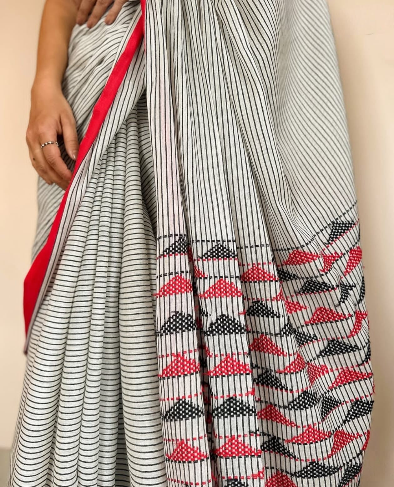 AMAIRA -  Pure Cotton Handwoven Saree