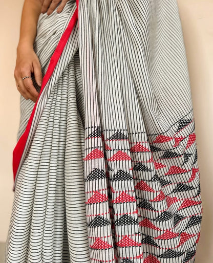AMAIRA -  Pure Cotton Handwoven Saree