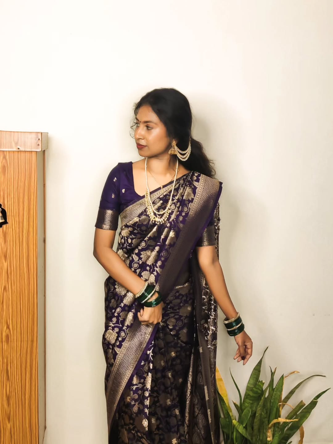 TANVI - Floral Raw Silk Saree